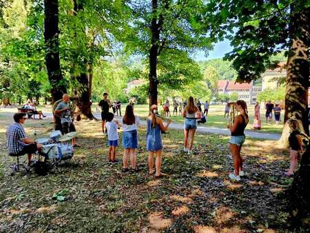 Zvoki jazza v nedeljo dopoldan v Grajskem parku (11)